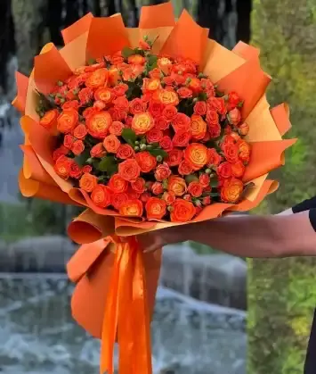Turuncu Gül Buketi