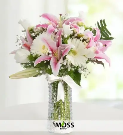 Pembe Lilyum Ve Gerberalar