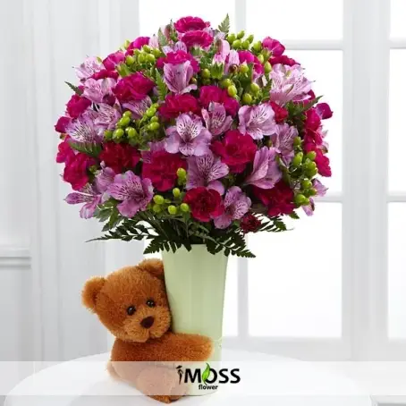 Vazoda Güller Ve Şirin Ayıcık