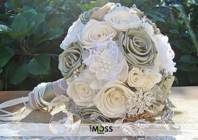 Yapay Taşlı Gelin Buketi