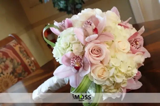 Pembe Beyaz Gelin Buketi