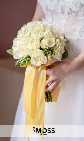 Ekvator Beyaz Gül Gelin Buketi